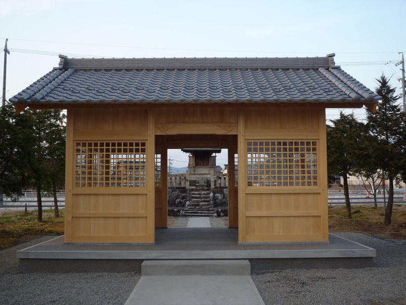 羽根田神社　拝殿建替え詳細へ