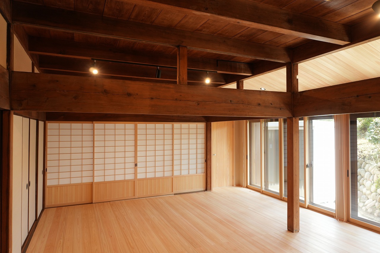 庫裡 改修詳細へ